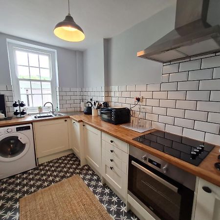 Picturesque 2 Bedroom Miners Cottage Near Bike Park Wales & Brecon Beacons เมอเทอร์ทิดฟิล ภายนอก รูปภาพ